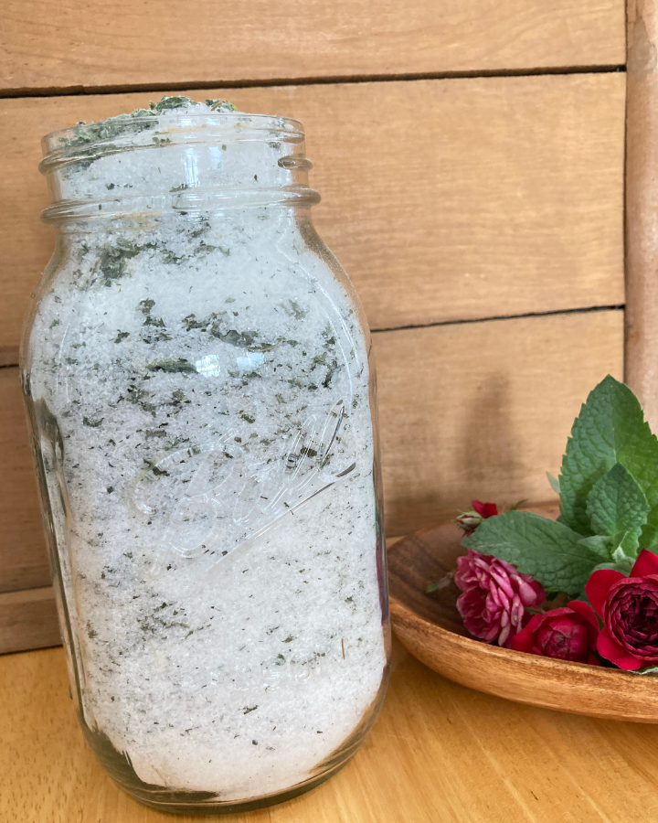 peppermint bath salt in a mason jar
